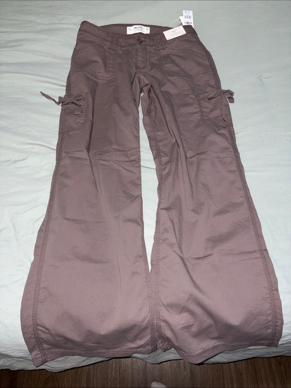 Hollister Low-rise Cargo Pants